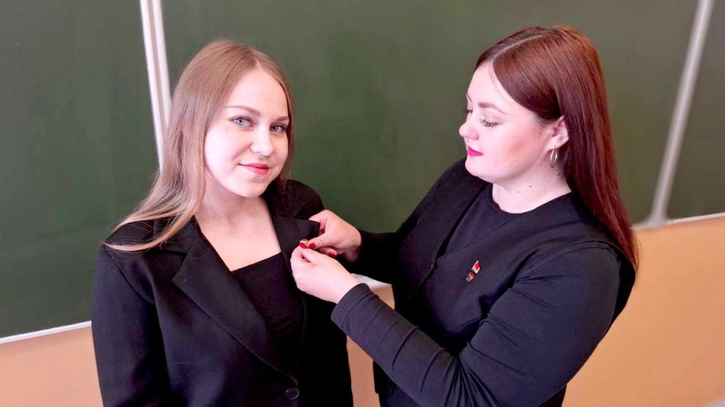 Ряды БРСМ в Климовичах пополнились активными школьниками