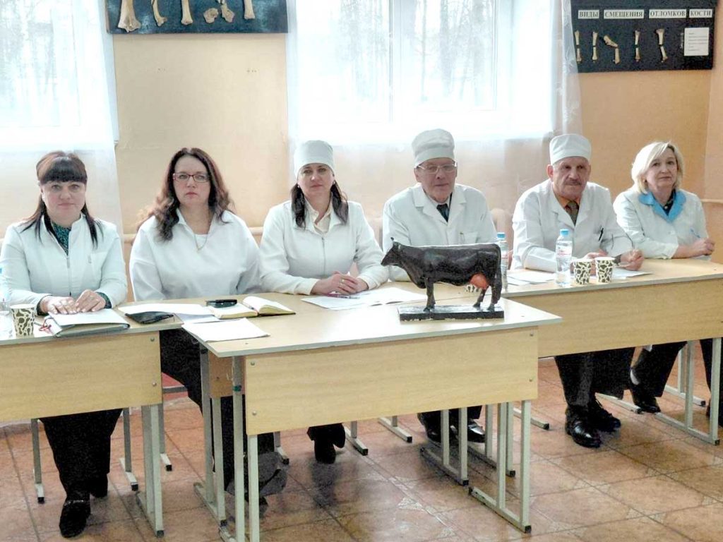 В Климовичском аграрном колледже распределили 40 фельдшеров ветеринарной медицины