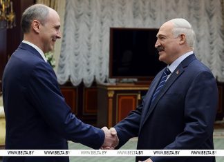 Лукашенко: потенциал Беларуси и Свердловской области России позволяет удвоить товарооборот Главная