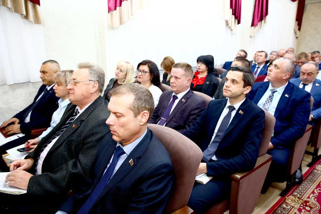 На заседании Климовичского райисполкома подвели итоги первого квартала