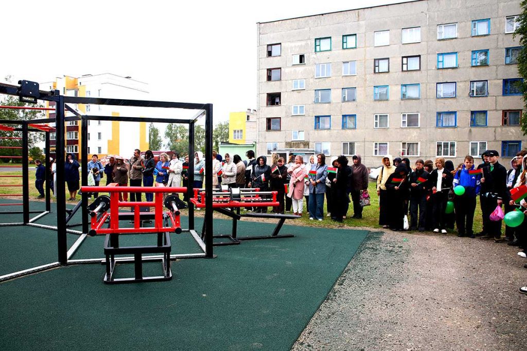 В Климовичах открыли спортивную площадку