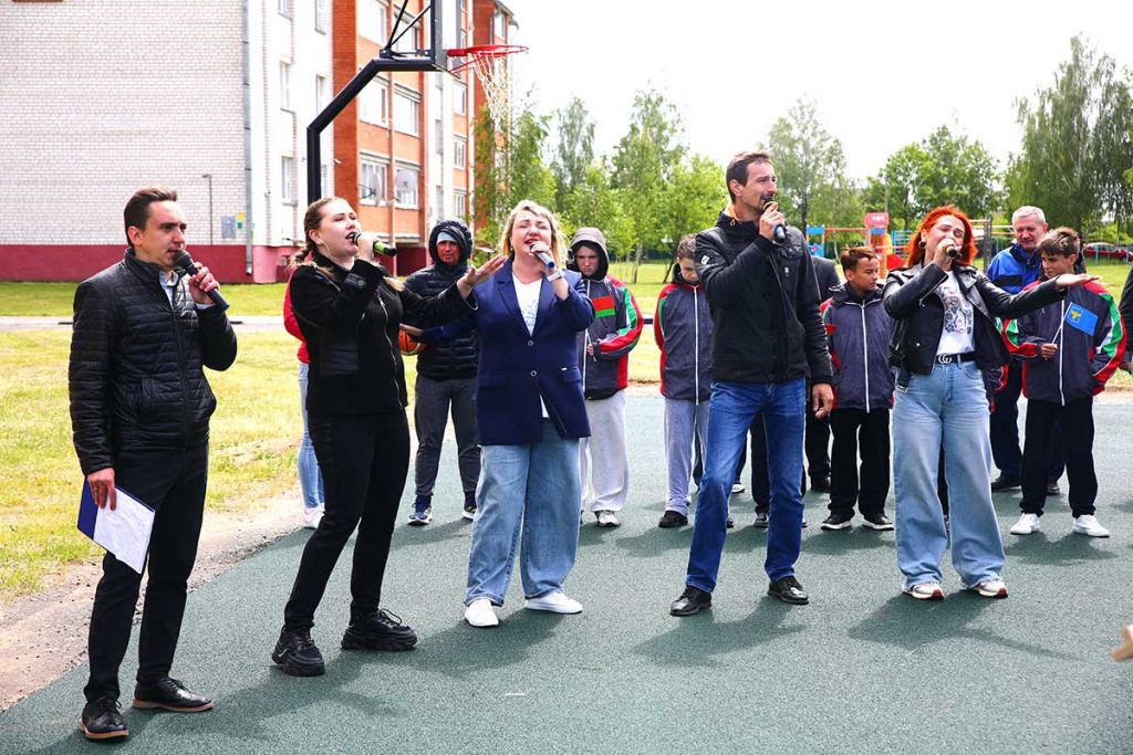 В Климовичах открыли спортивную площадку