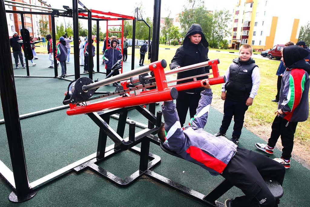 В Климовичах открыли спортивную площадку