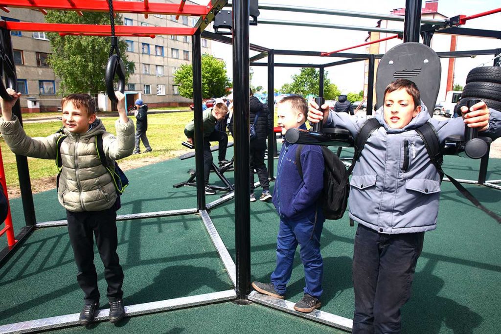 В Климовичах открыли спортивную площадку