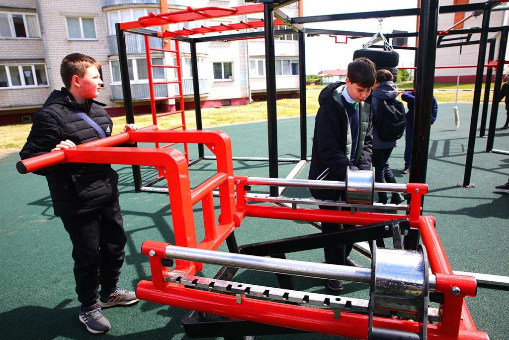 В Климовичах открыли спортивную площадку