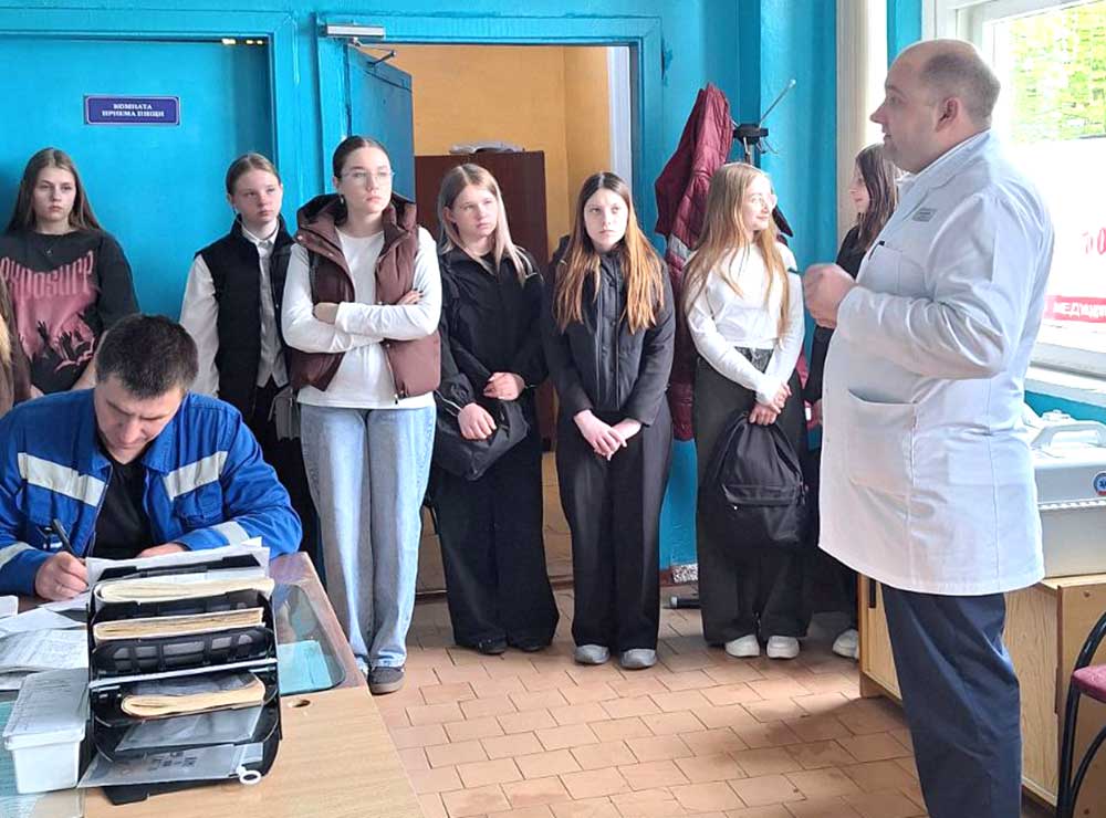 В Климовичской ЦРБ провели День открытых дверей для школьников