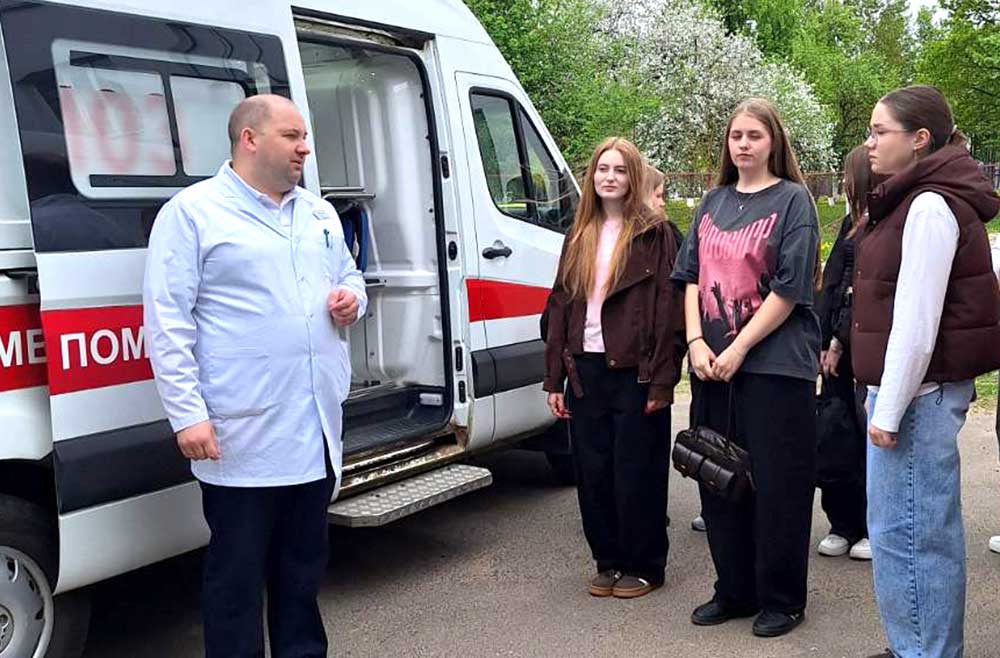 В Климовичской ЦРБ провели День открытых дверей для школьников