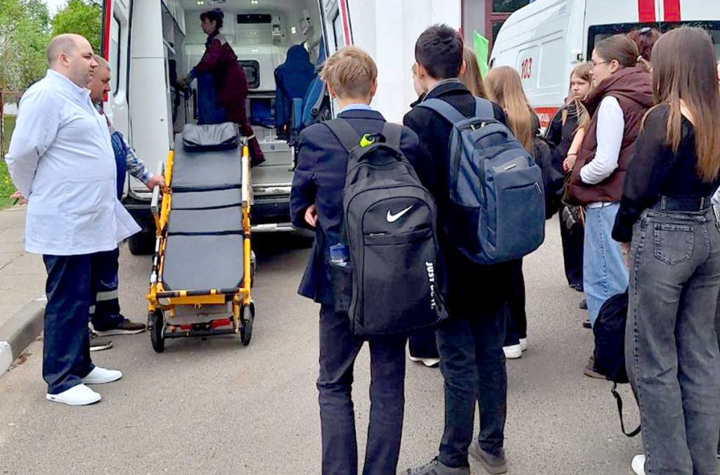 В Климовичской ЦРБ провели День открытых дверей для школьников