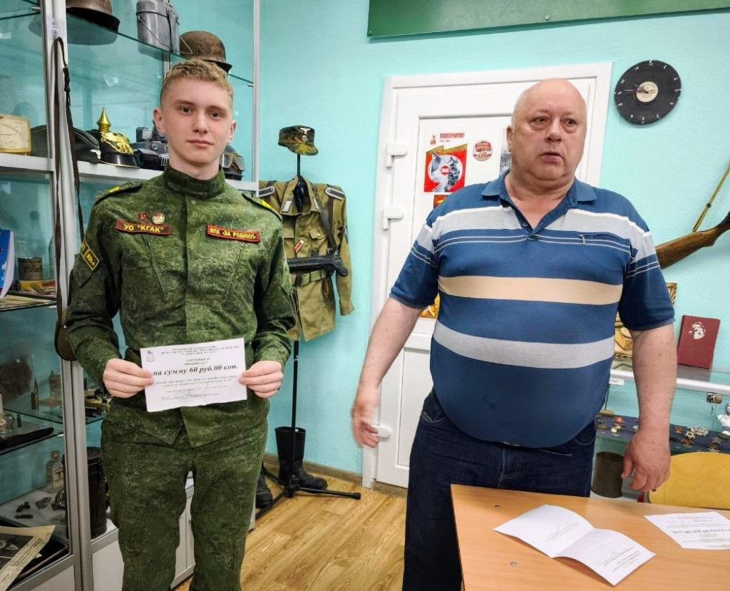 Живой урок мужества: ветеран войны в Афганистане Андрей Осмоловский пообщался с воспитанниками клуба «За Родину!»