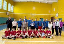 «Встреча поколений» на волейбольной площадке: как прошли соревнования в Климовичском аграрном колледже