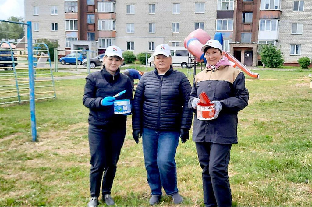 В Климовичах РОО «Белая Русь» и работники ЖКХ реализуют совместный проект