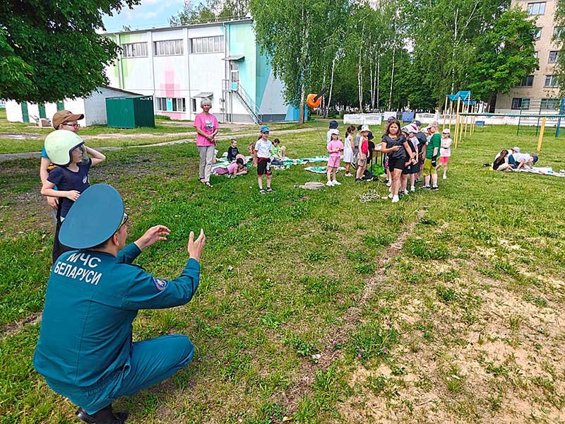 Как климовичские спасатели прокачали знания школьников в лагерях
