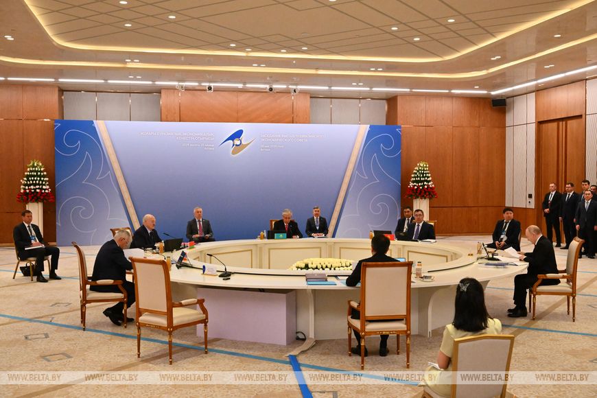 Без обиняков о ЕАЭС, ИИнновации, армянский кульбит и молдавские страсти. Итоги недели Президента
