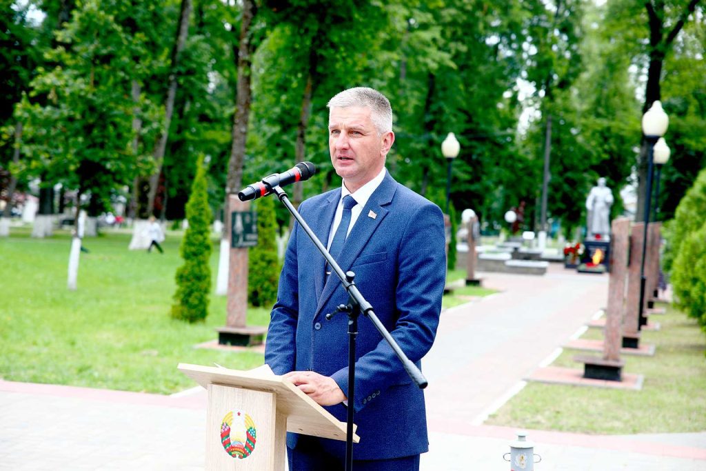 В Климовичах почтили память жертв Великой Отечественной войны