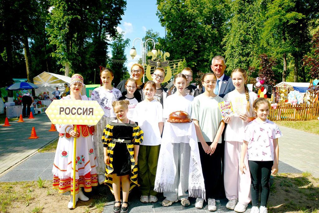 В Климовичи прибыли участники «Золотой пчелки»