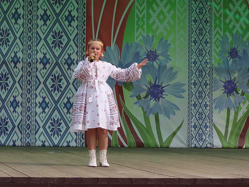 Рассказываем, кому вручена корона «Мисс «Золотая пчелка»