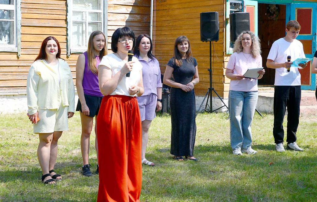 Молодежный турслет проходит в Гусарке Климовичского района