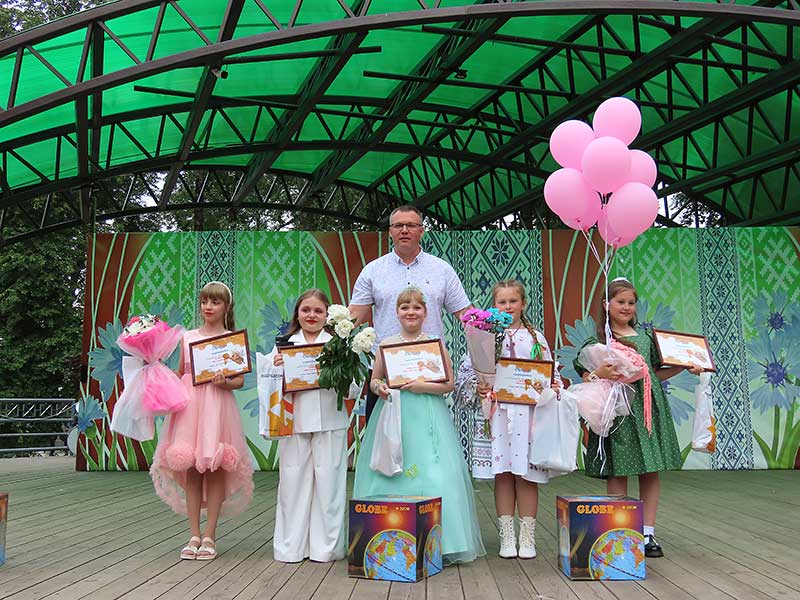 Рассказываем, кому вручена корона «Мисс «Золотая пчелка»