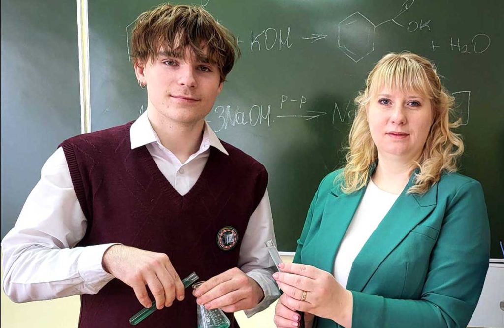 На Климовщине три выпускника получили 100 баллов по ЦЭ