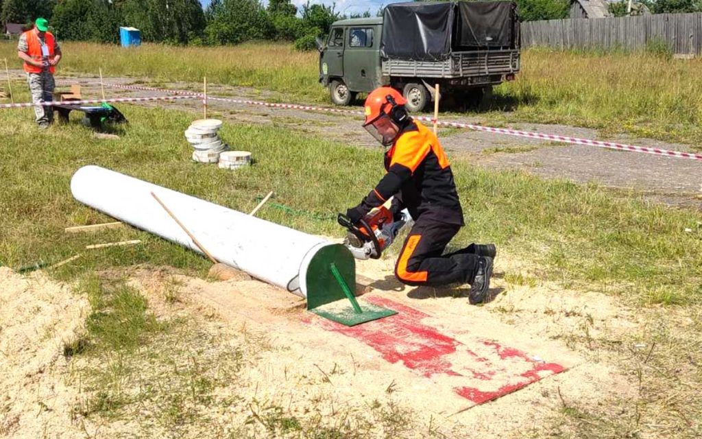Команда Климовичского лесхоза завоевала серебро областных соревнований «Лесоруб-2026»