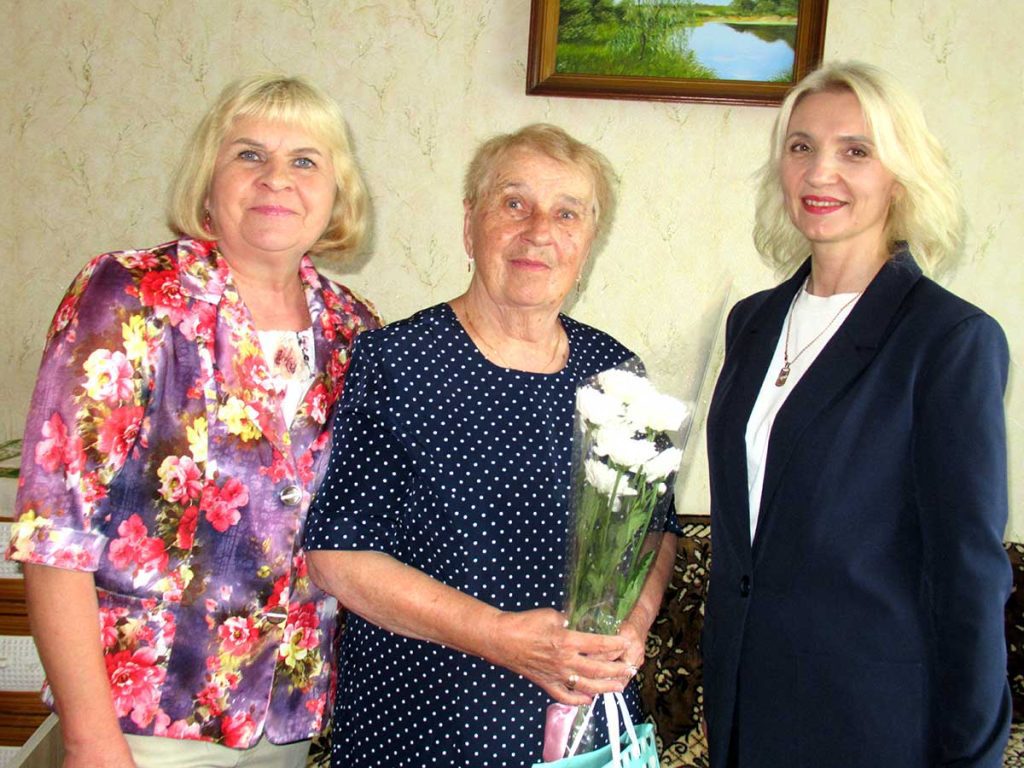 «Как приятно, когда тебя помнят»: 80-летний юбилей ветерана педагогического труда Татьяны Майоровой