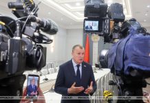Мехотряды и укрупненные звенья. Исаченко рассказал о заготовке кормов в Могилевской области