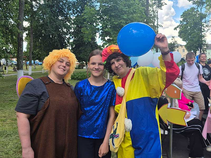 В Климовичах отпраздновали День защиты детей ярким концертом