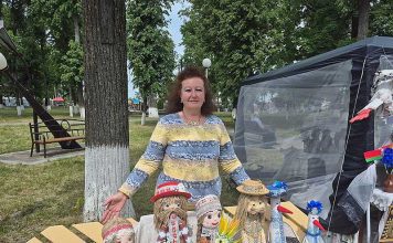 «Золотая пчелка» в Климовичах: праздник, который объединяет поколения Главная