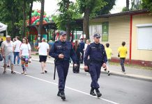 Сотрудники ОВД Климовичского райисполкома обеспечивают порядок на массовых мероприятиях