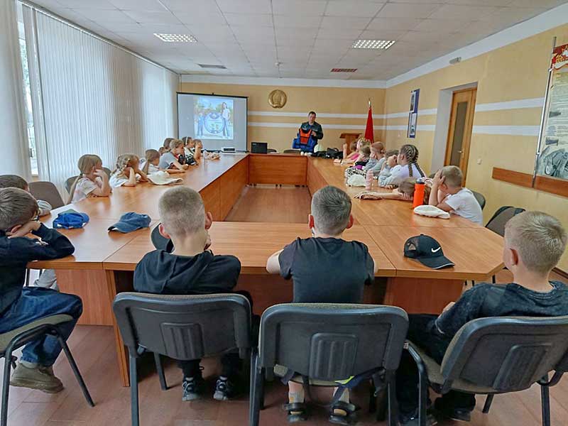 Как климовичские школьники учились проводить безопасное лето