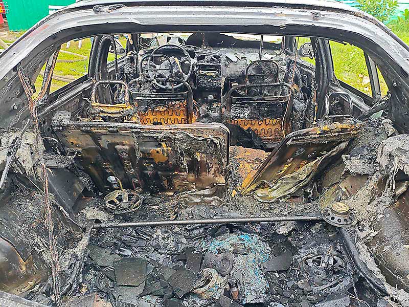 В Климовичах спасатели тушили горящий автомобиль