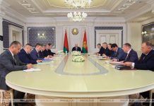 Вместо агрохолдинга «Купаловское» — самостоятельные предприятия. Решение Президента по итогам совещания