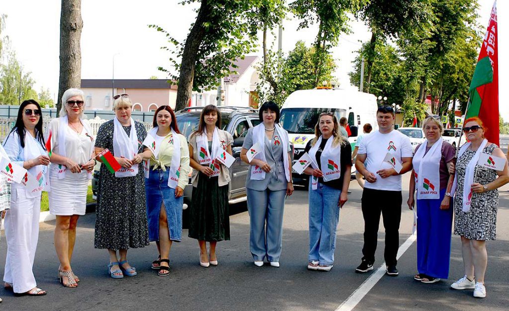 Климовчане встречают День Независимости патриотическим автопробегом