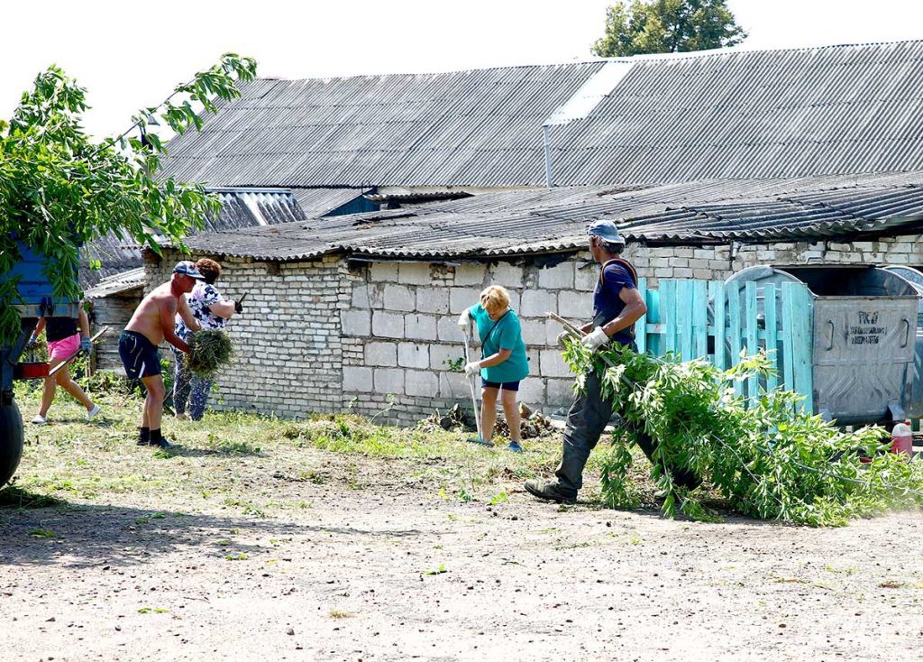 Где в Климовичах по инициативе горожан провели субботник