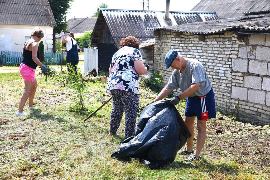 Где в Климовичах по инициативе горожан провели субботник