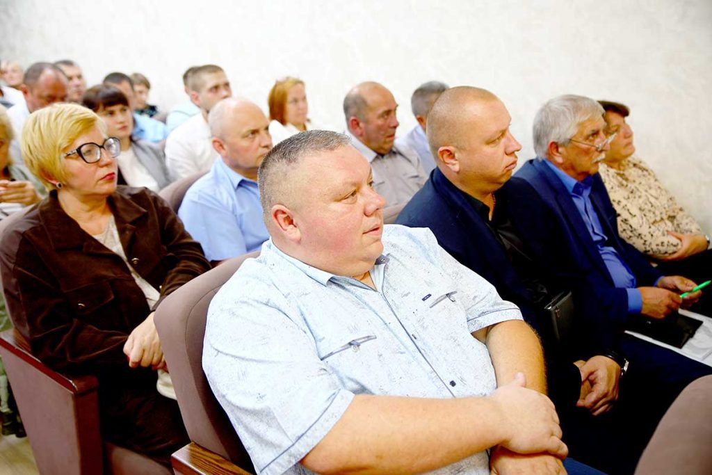 Какие направления в работе обсудил Виктор Пугач на аппаратном совещании с руководителями организаций Климовщины