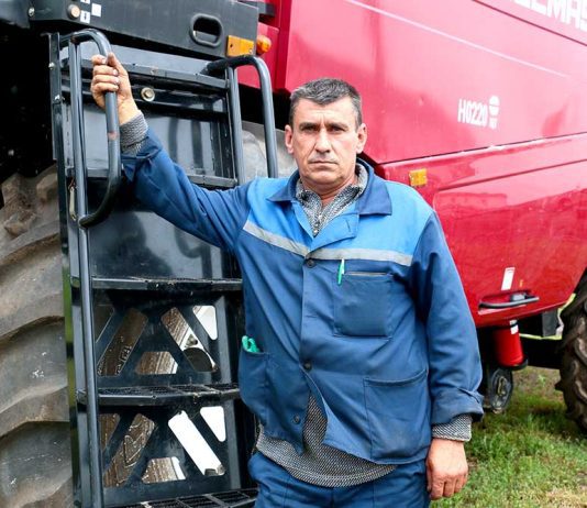 В КСУП «Михалинский» приступили ко второму укосу многолетних трав Главная