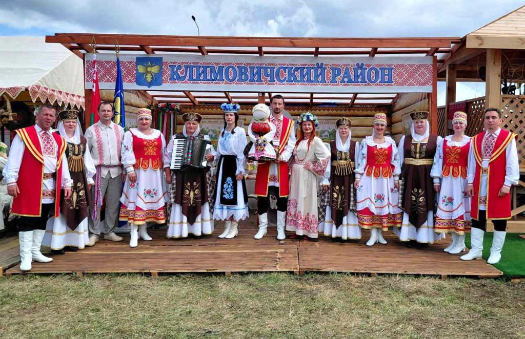 Климовчане дарили свое творчество участникам и гостям республиканского праздника «Купалье»