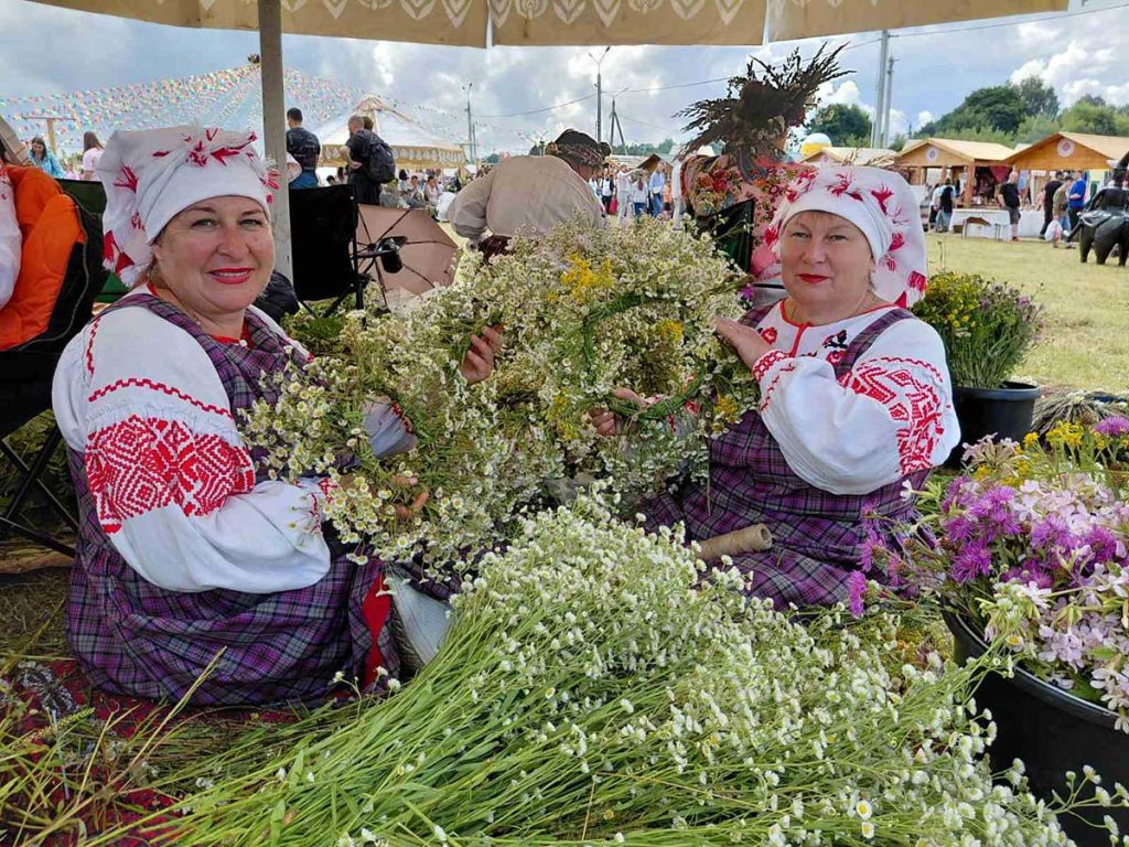 Климовчане дарили свое творчество участникам и гостям республиканского праздника «Купалье»