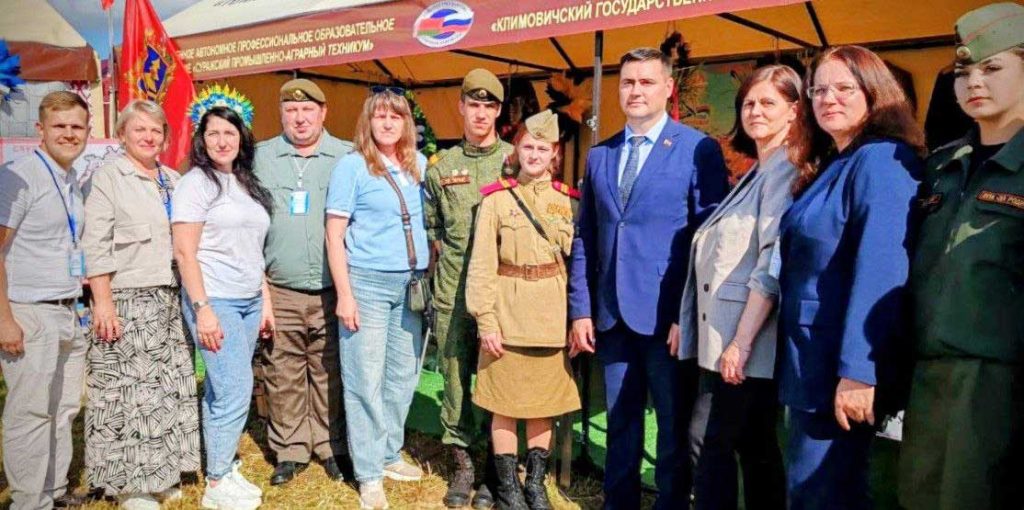 Климовчане дарили свое творчество участникам и гостям республиканского праздника «Купалье»
