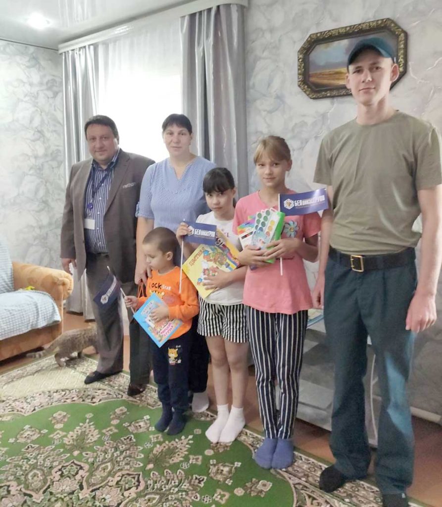 На Климовщине продолжается акция «В школу — с радостью!»