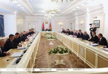 Чувствительные вопросы для людей и бюджета. Лукашенко собрал совещание с руководством Совмина