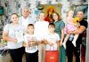 Семья Гололобовых из Климовичей принимала подарки