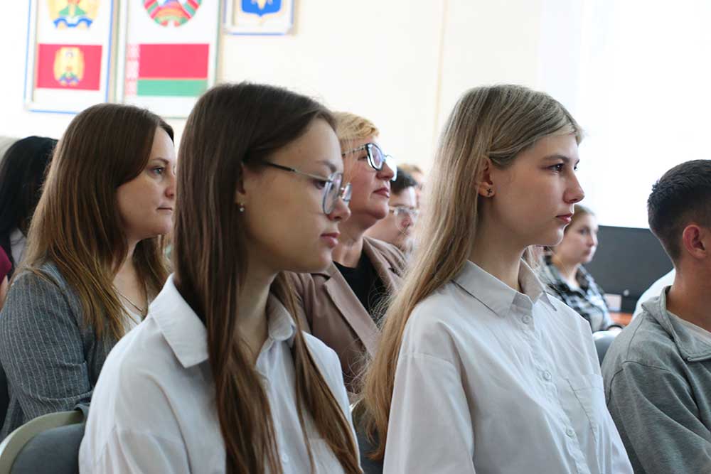 Председатель Белорусской партии «Белая Русь» Ольга Чемоданова встретилась с климовчанами