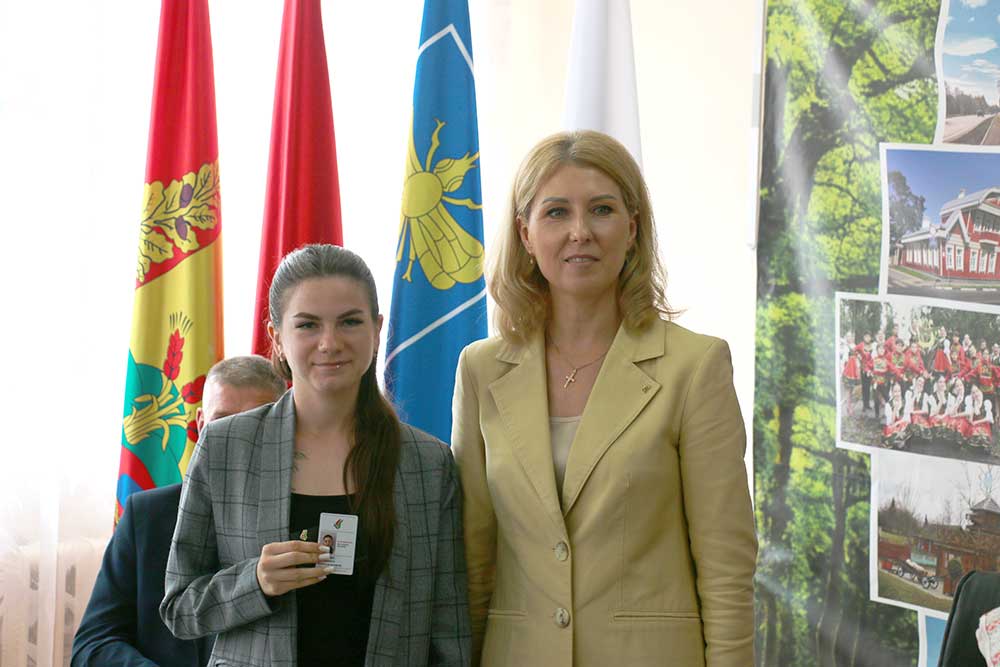 Председатель Белорусской партии «Белая Русь» Ольга Чемоданова встретилась с климовчанами