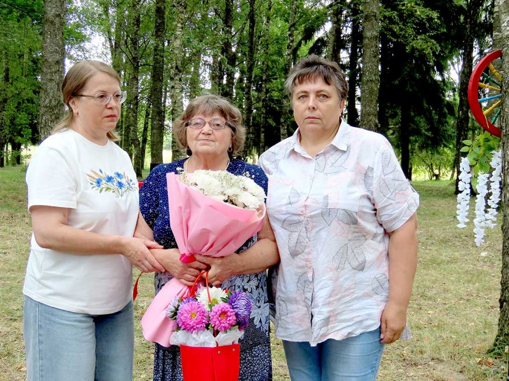 В Галичской школе состоялась встреча выпускников, посвященная 50-летию выпуска 1976 года