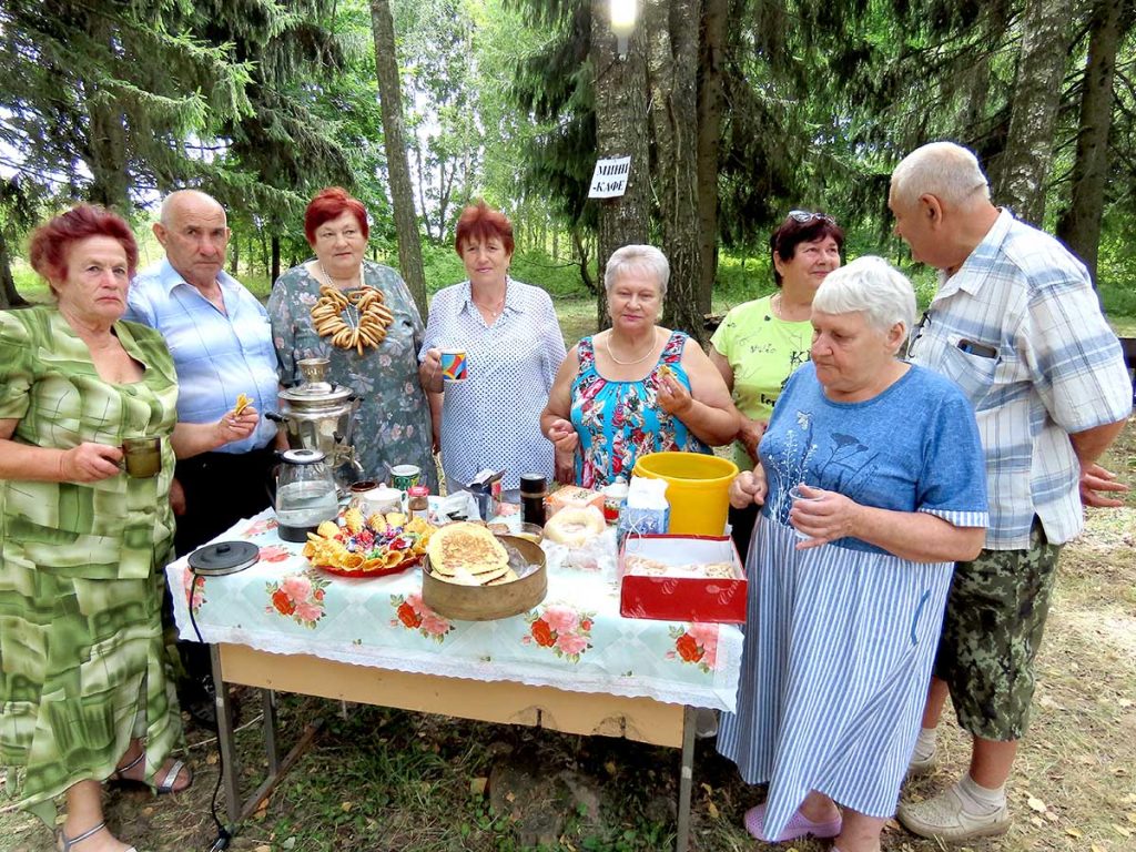 В Галичской школе состоялась встреча выпускников, посвященная 50-летию выпуска 1976 года