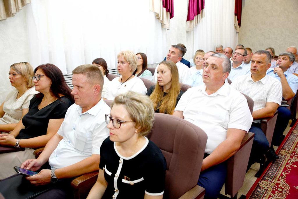Итоги работы народно-хозяйственного комплекса Климовщины за полугодие рассмотрели на заседании райисполкома