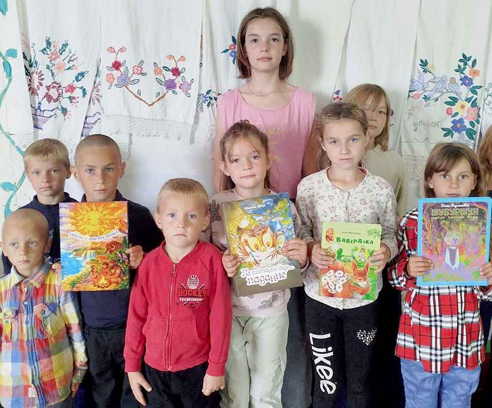 «Кожная пятніца — роднае, сваё»: бібліятэкі Клімавіцкага раёна аб’ядналі дзяцей вакол беларускай кнігі