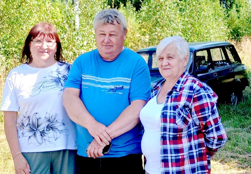 «Здесь наши глубокие корни»: в деревне Переволочня встретились земляки